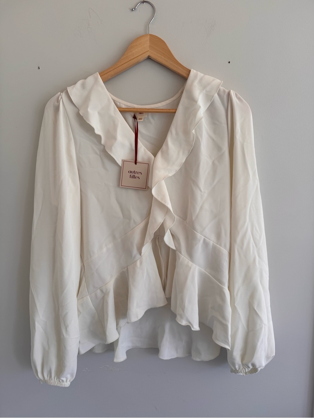 Autres Filles Ivory Ruffle V-Neck Blouse